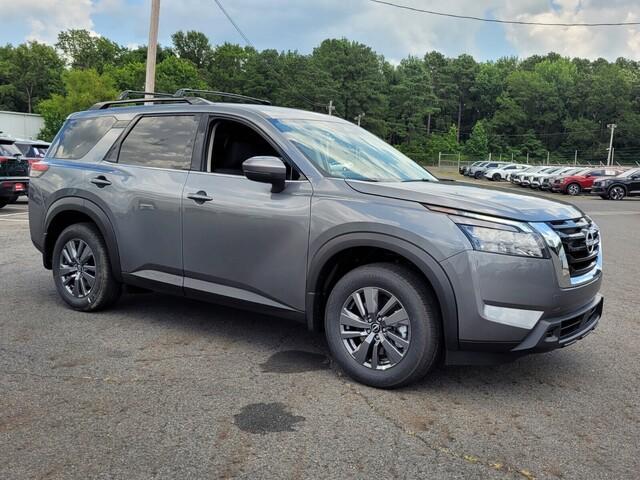 new 2025 Nissan Pathfinder car, priced at $39,391