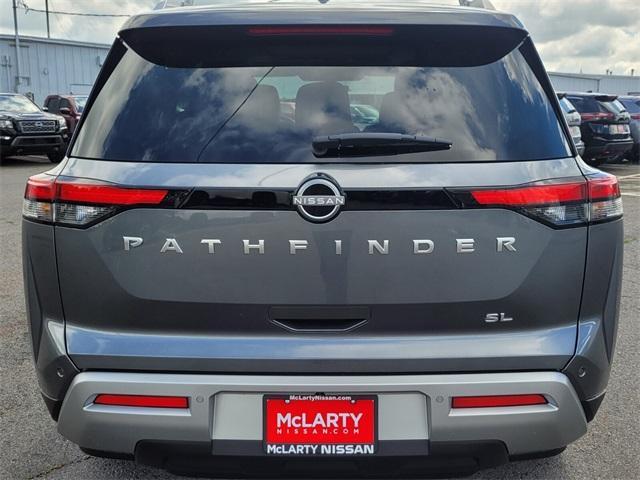 new 2024 Nissan Pathfinder car, priced at $42,370