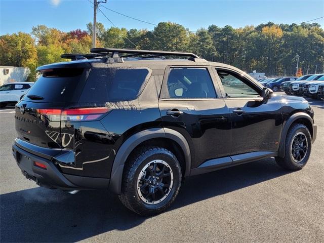 new 2025 Nissan Pathfinder car, priced at $38,661