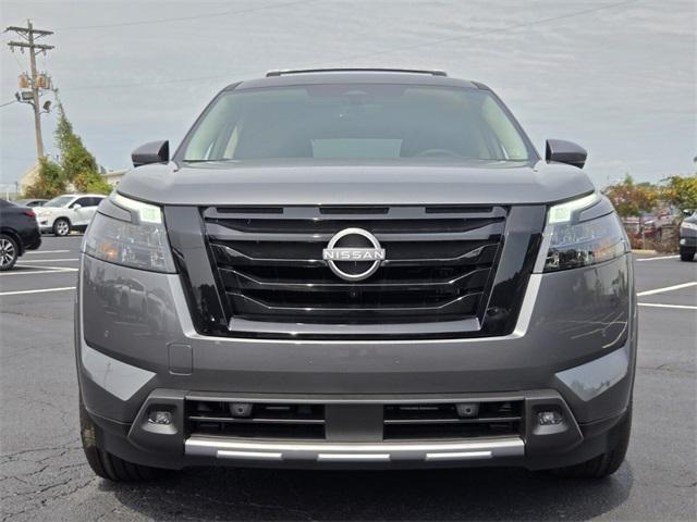 new 2025 Nissan Pathfinder car, priced at $48,070