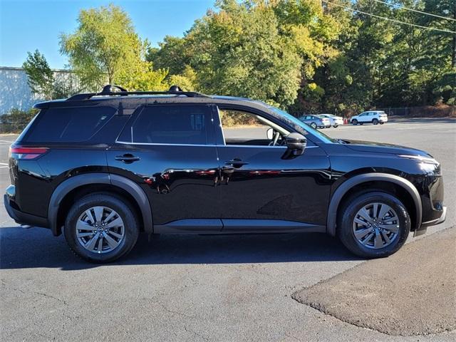 new 2025 Nissan Pathfinder car, priced at $35,209