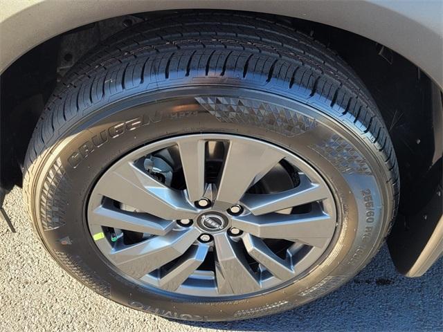 new 2025 Nissan Pathfinder car, priced at $35,209