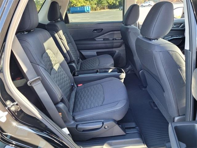 new 2025 Nissan Pathfinder car, priced at $35,209