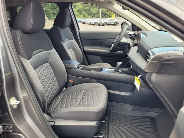new 2025 Nissan Kicks car, priced at $25,020