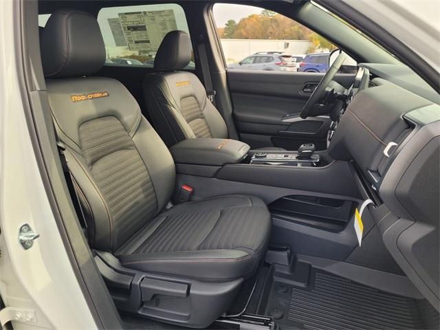 new 2025 Nissan Pathfinder car, priced at $38,661