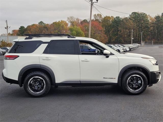 new 2025 Nissan Pathfinder car, priced at $38,661