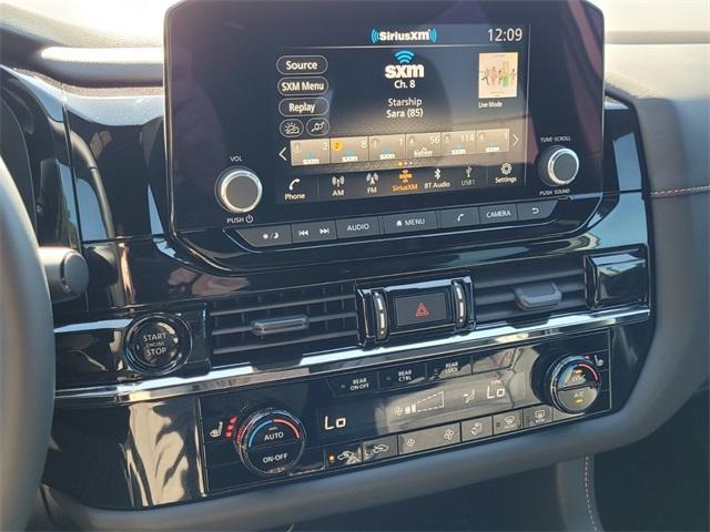 new 2025 Nissan Pathfinder car, priced at $38,661