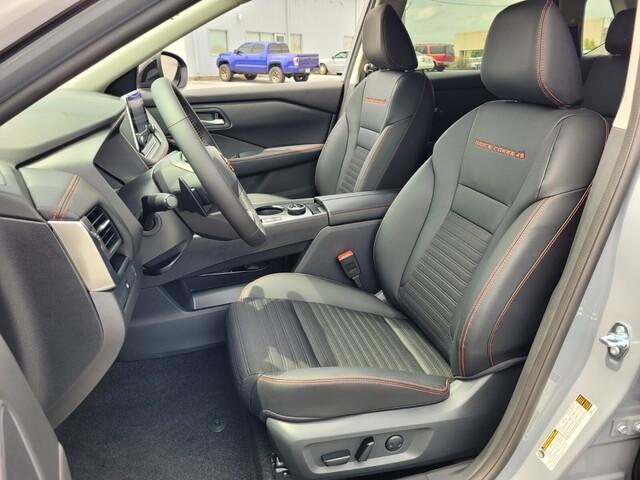 new 2025 Nissan Rogue car, priced at $33,578