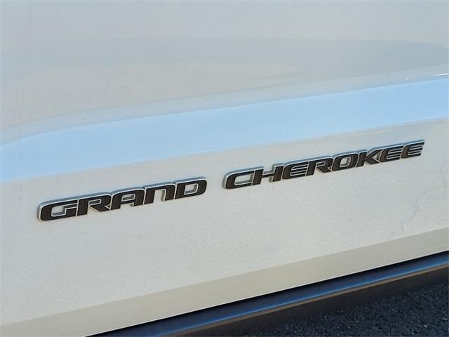 used 2018 Jeep Grand Cherokee car, priced at $17,300