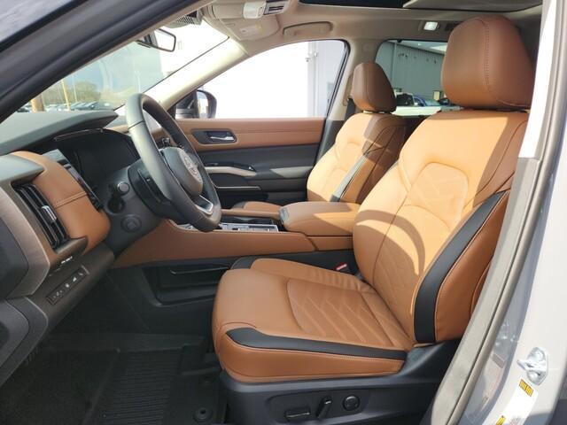 new 2025 Nissan Pathfinder car, priced at $44,282