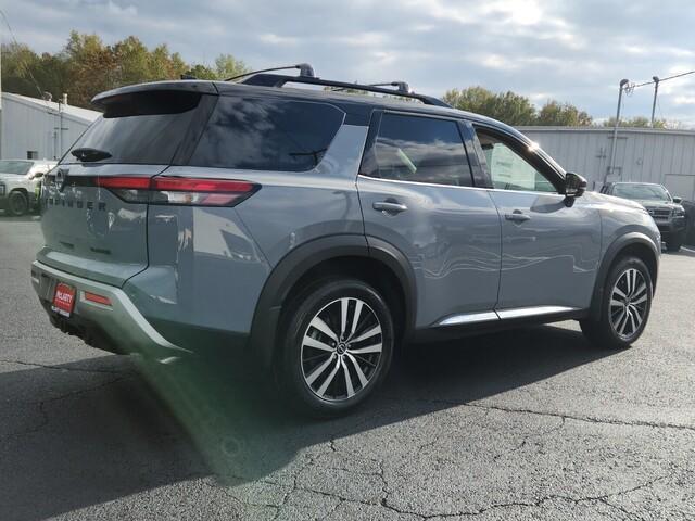 new 2025 Nissan Pathfinder car, priced at $44,282