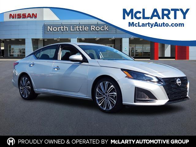 used 2023 Nissan Altima car, priced at $20,985