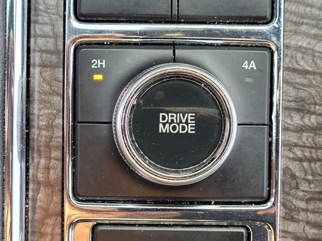 used 2018 Ford Expedition car, priced at $27,900