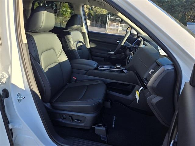 new 2025 Nissan Pathfinder car, priced at $37,930