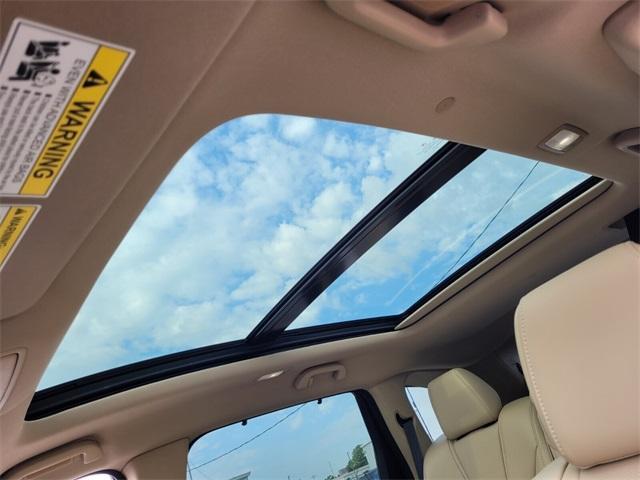 used 2023 Acura MDX car, priced at $39,985