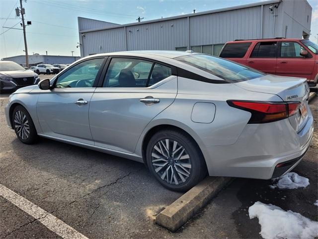 used 2023 Nissan Altima car, priced at $19,900