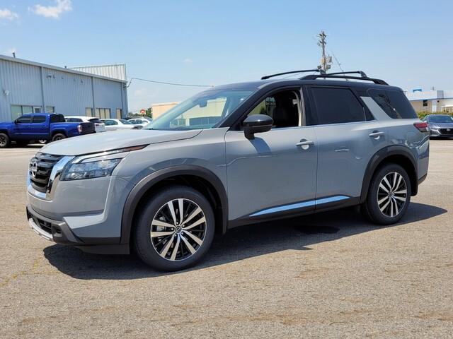 new 2025 Nissan Pathfinder car, priced at $49,300