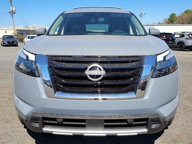 new 2025 Nissan Pathfinder car, priced at $51,255