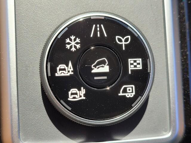 new 2025 Nissan Pathfinder car, priced at $51,255
