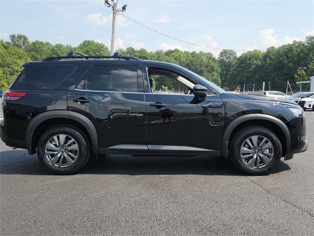 new 2025 Nissan Pathfinder car, priced at $33,375