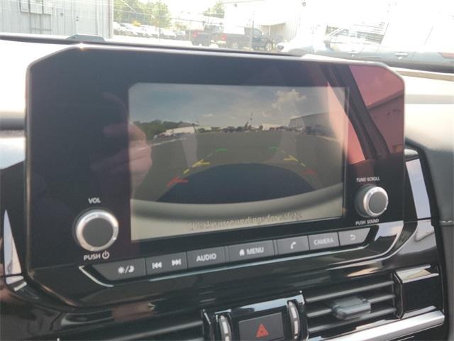 new 2025 Nissan Pathfinder car, priced at $33,375