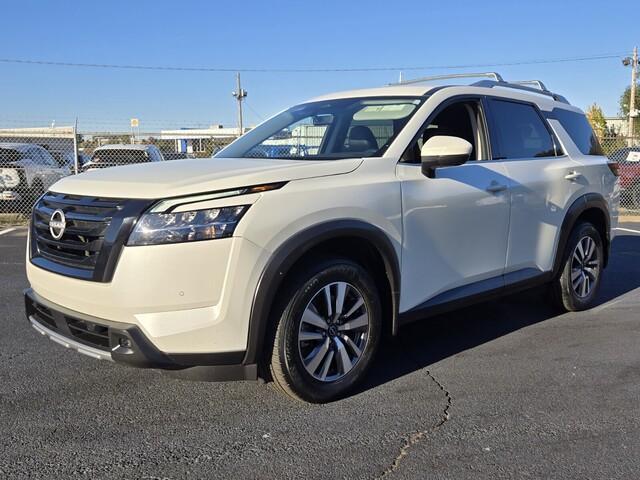 used 2023 Nissan Pathfinder car, priced at $29,885