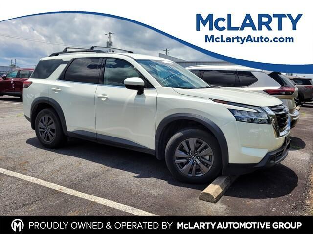 used 2022 Nissan Pathfinder car, priced at $26,600