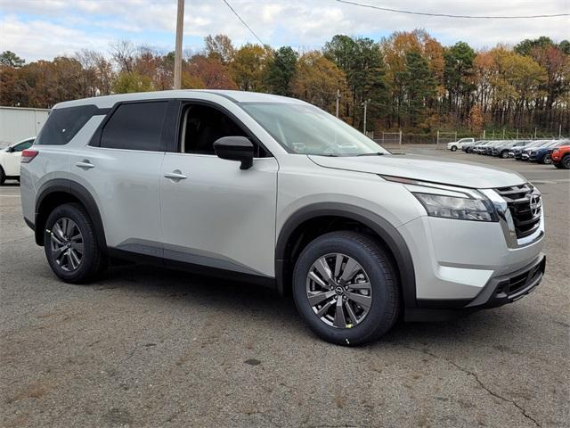 new 2025 Nissan Pathfinder car, priced at $36,100