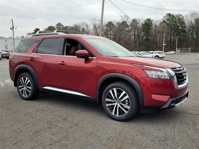 new 2025 Nissan Pathfinder car, priced at $51,040