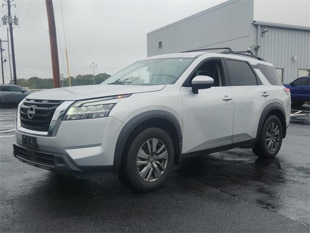 used 2022 Nissan Pathfinder car, priced at $25,995