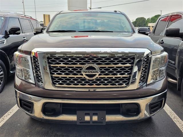 used 2019 Nissan Titan car