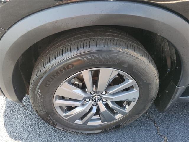 used 2024 Nissan Pathfinder car, priced at $31,900