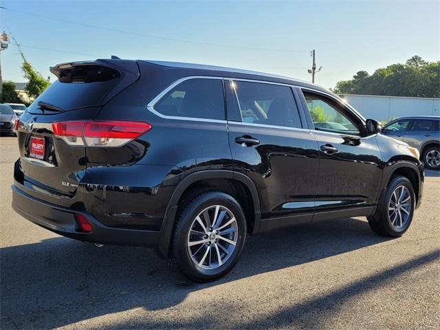 used 2019 Toyota Highlander car, priced at $22,700