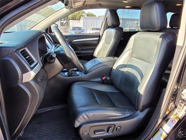 used 2019 Toyota Highlander car, priced at $22,700