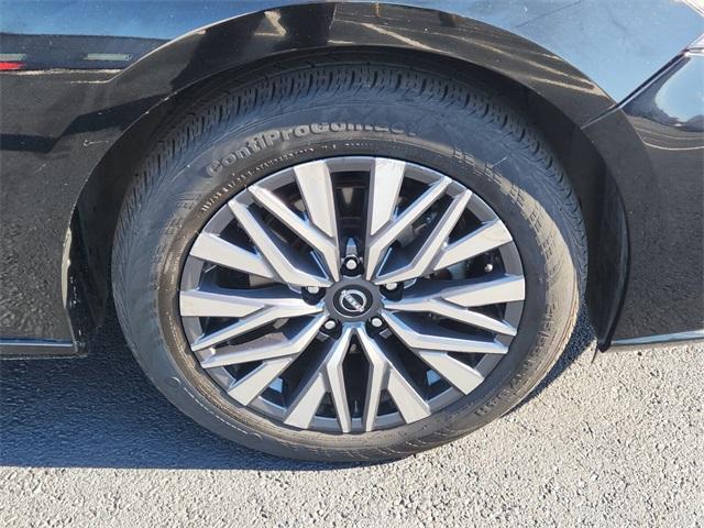 used 2023 Nissan Altima car, priced at $21,888