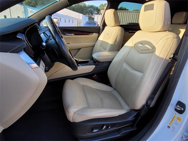 used 2018 Cadillac XT5 car, priced at $17,885