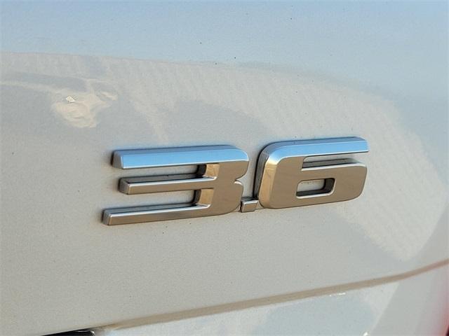 used 2018 Cadillac XT5 car, priced at $17,885