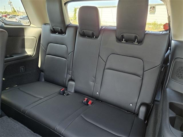 new 2025 Nissan Pathfinder car, priced at $50,556