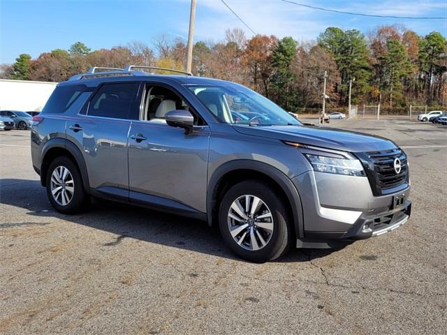 used 2023 Nissan Pathfinder car, priced at $35,900