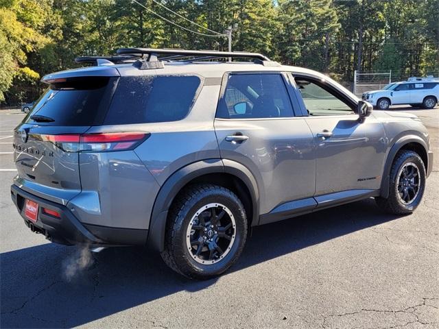 new 2025 Nissan Pathfinder car, priced at $38,661