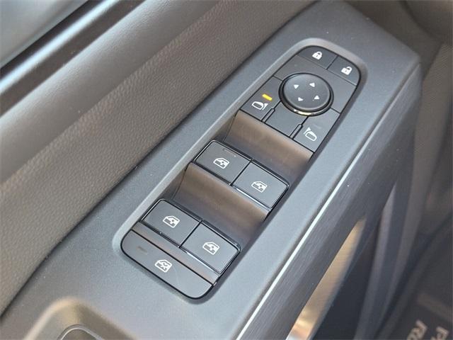 new 2025 Nissan Pathfinder car, priced at $38,661