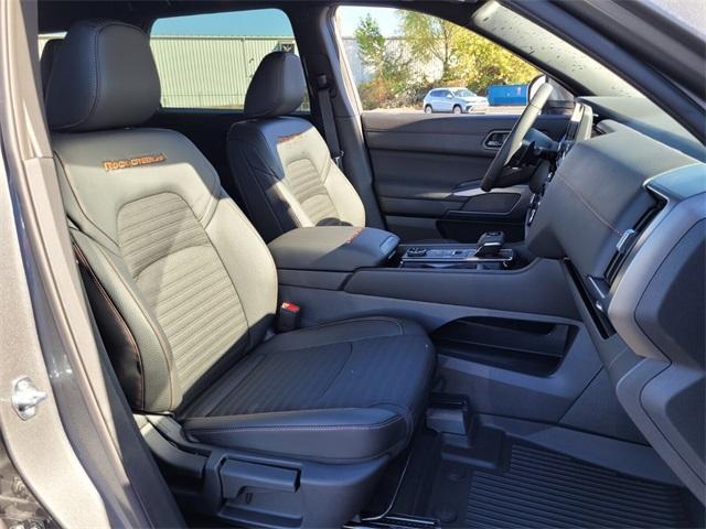 new 2025 Nissan Pathfinder car, priced at $38,661