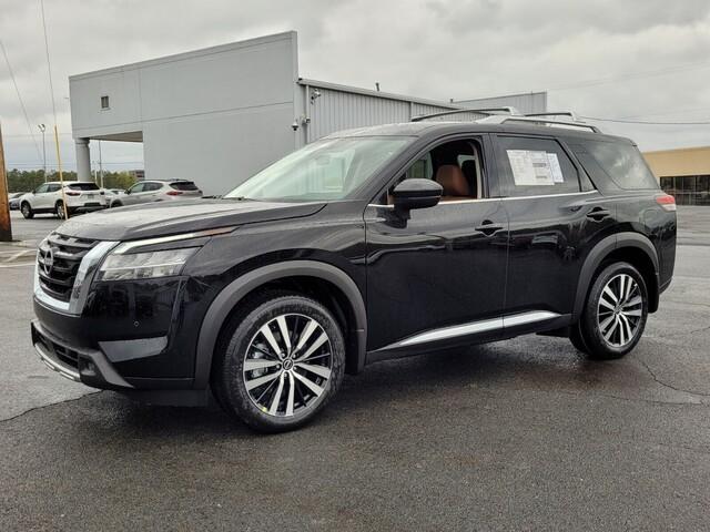 new 2024 Nissan Pathfinder car, priced at $48,775
