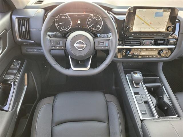new 2025 Nissan Pathfinder car, priced at $35,600