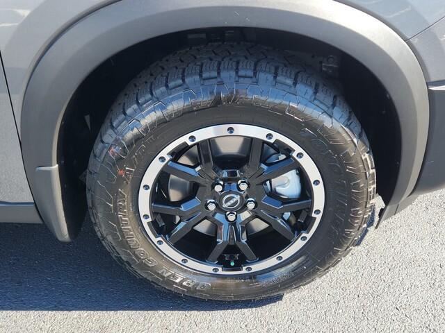 new 2025 Nissan Pathfinder car, priced at $37,961