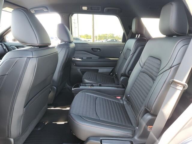 new 2025 Nissan Pathfinder car, priced at $37,961