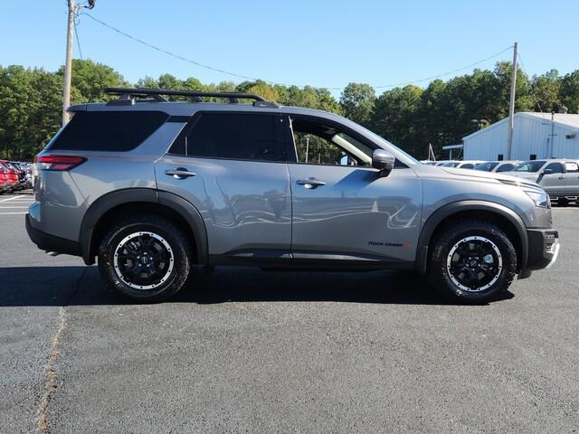 new 2025 Nissan Pathfinder car, priced at $37,961