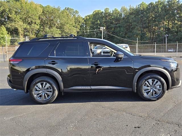 new 2025 Nissan Pathfinder car, priced at $37,076