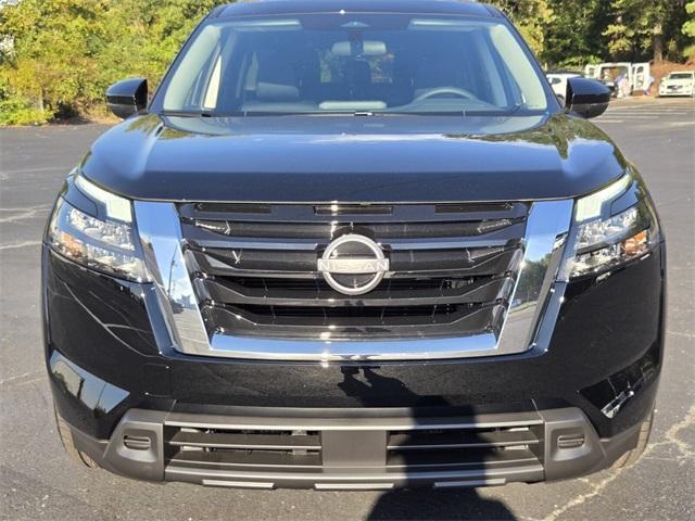 new 2025 Nissan Pathfinder car, priced at $37,076