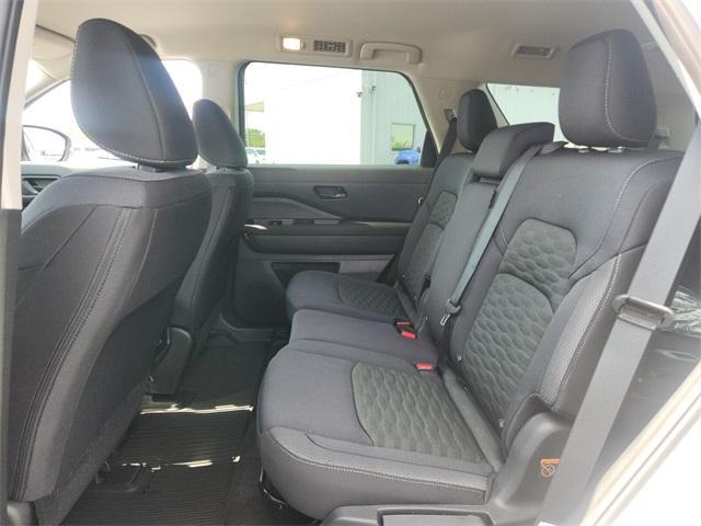 new 2025 Nissan Pathfinder car, priced at $32,081